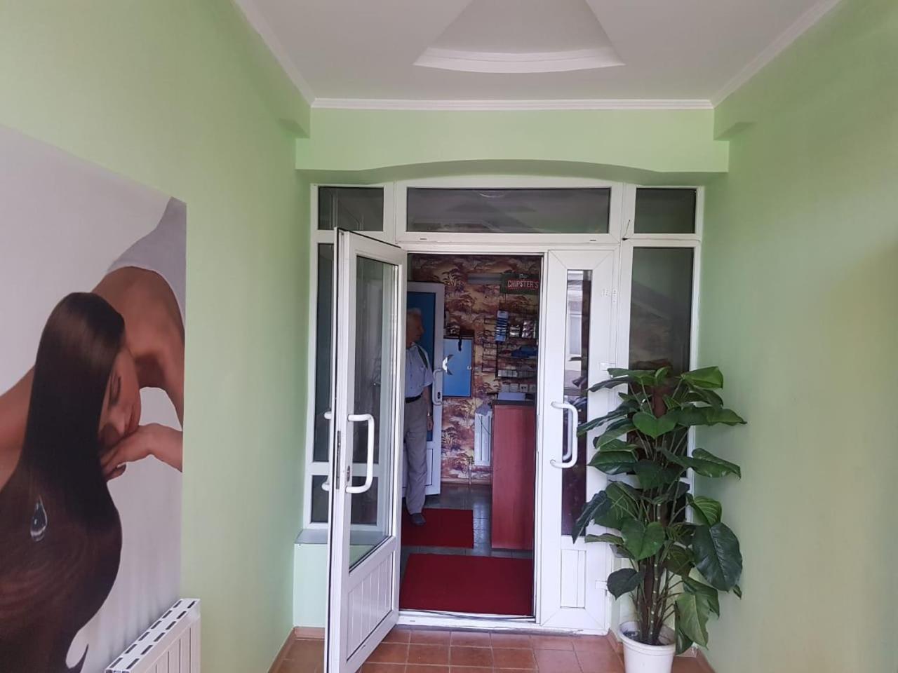 Hotel Kezdesu Almaty Bagian luar foto