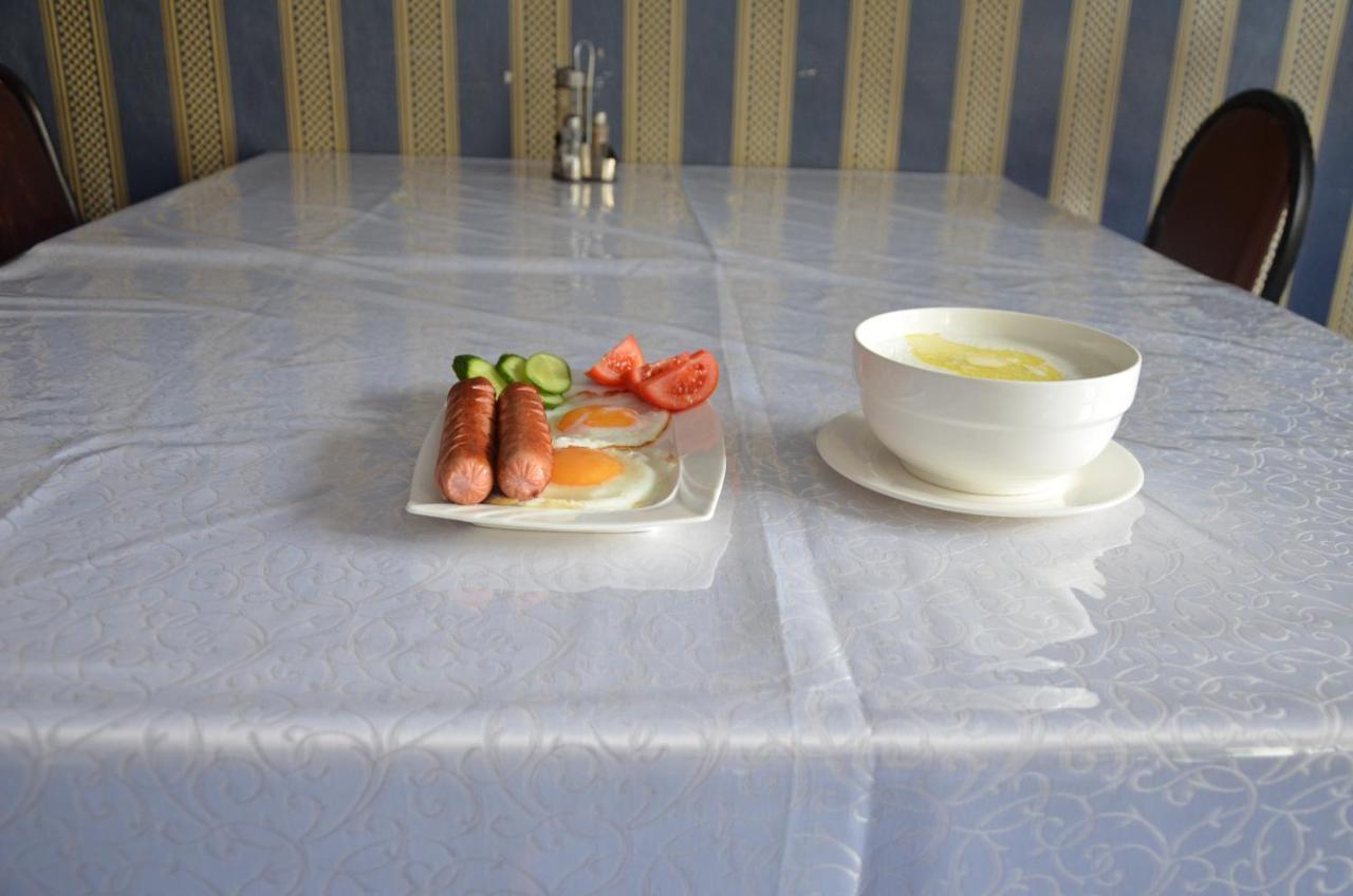Hotel Kezdesu Almaty Bagian luar foto